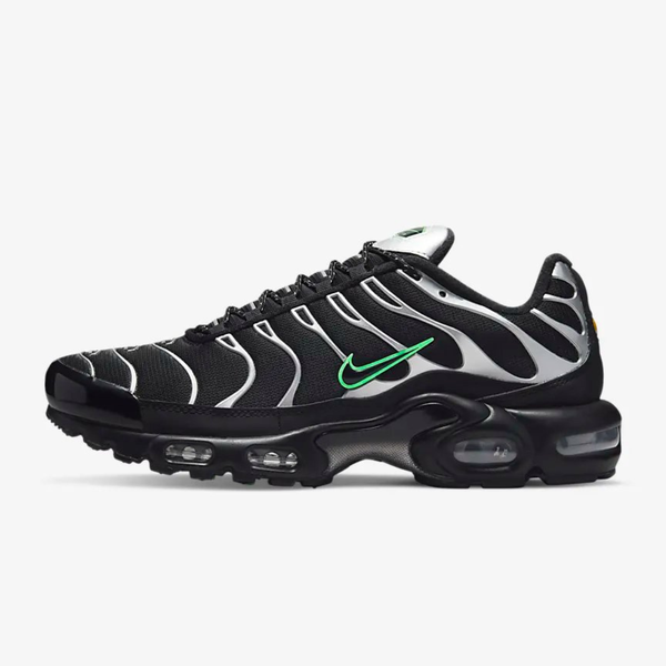 NK AM Plus Tn Black Green Strike
