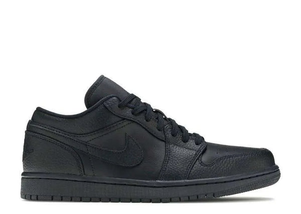 AJ 1 LOW ‘TRIPLE BLACK’