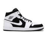 AIR JORDAN 1 MID ‘WHITE BLACK’