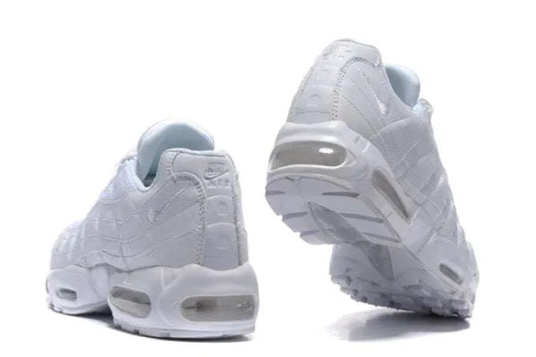 AM 95