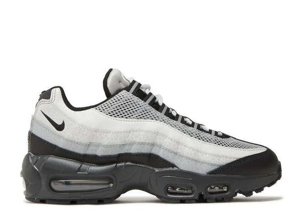 AM 95 ‘REFLECTIVE SAFARI’