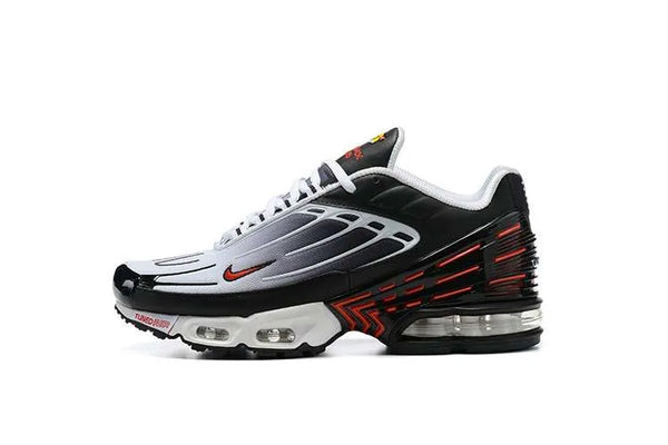 AM PLUS TN 3 ‘BLACK INFRARED’