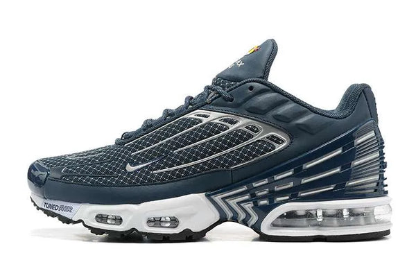 AM PLUS TN 3 ‘OBSIDIAN METALLIC SILVER’