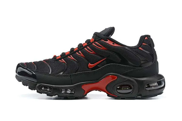 AM PLUS TN ‘BRED’