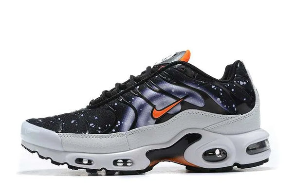 AM PLUS TN ‘UNIVERSE 2000’
