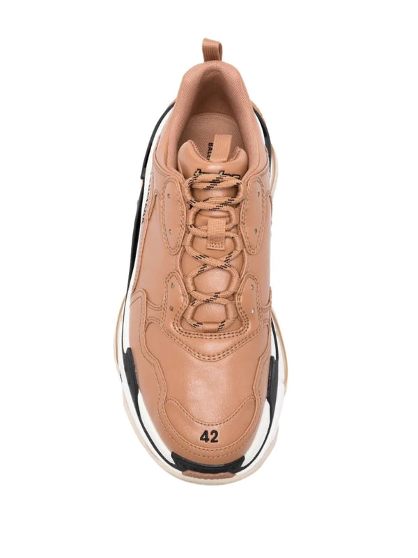 B TRIPLE S