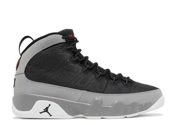 JR 9 ‘PARTICLE GREY’