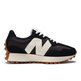 New Balance 327 ‘Negro con Blanco y Rojo Mineral’
