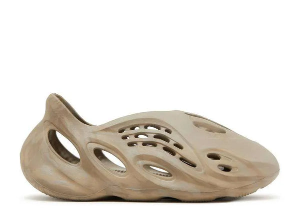 Y FOAM RUNNER ‘STONE SAGE’